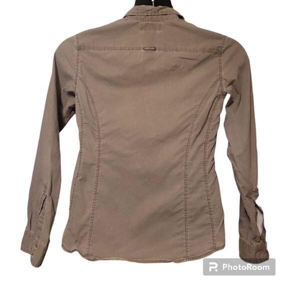 Columbia Women's Size Medium Button Down - Picture 3 of 4